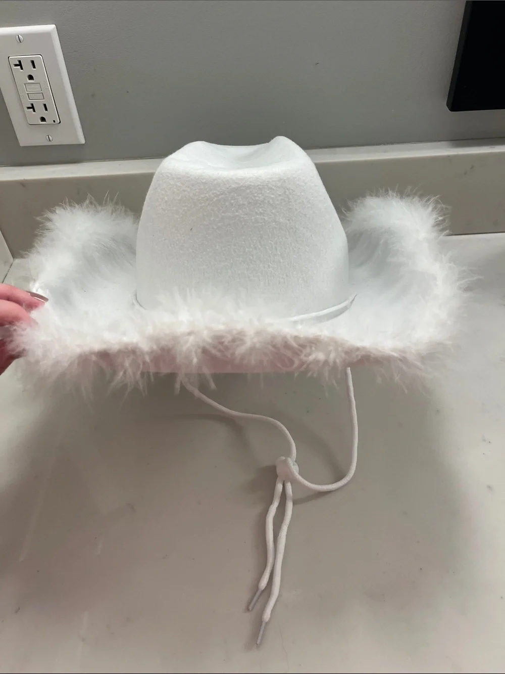 White 'Bride' Feather Trim Cowboy Hat with Pearl Band